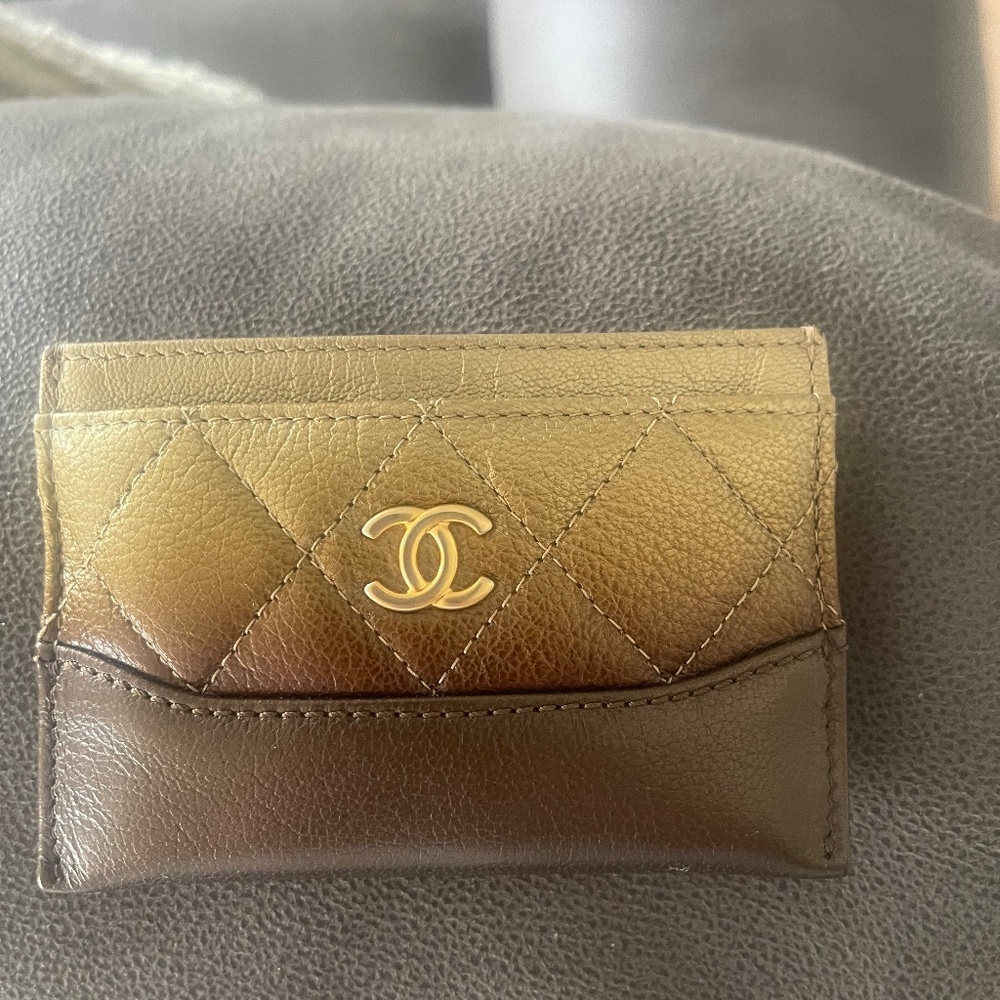 Chanel ombre card case